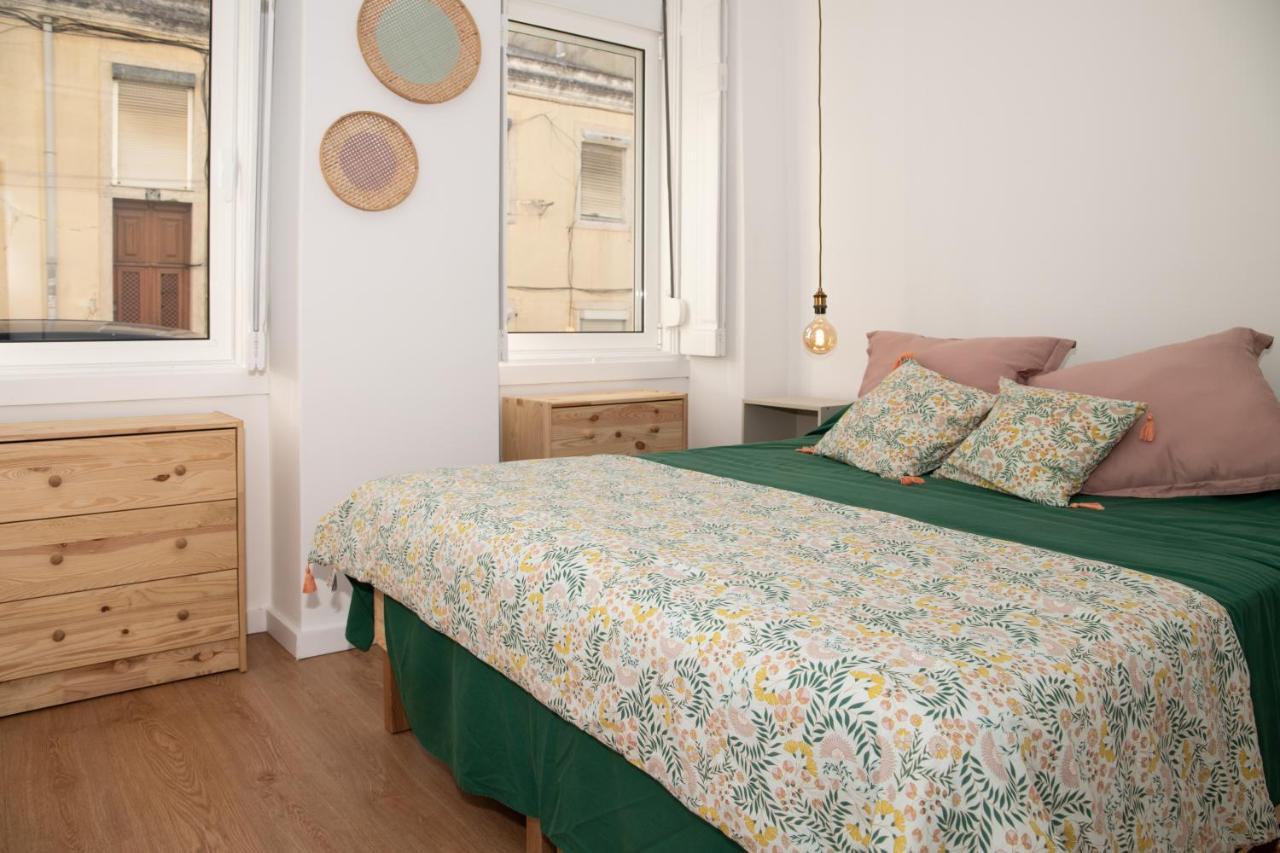 Charming 1 Bedroom Apartment W/ Terrace Near Belem Lisboa Exterior foto